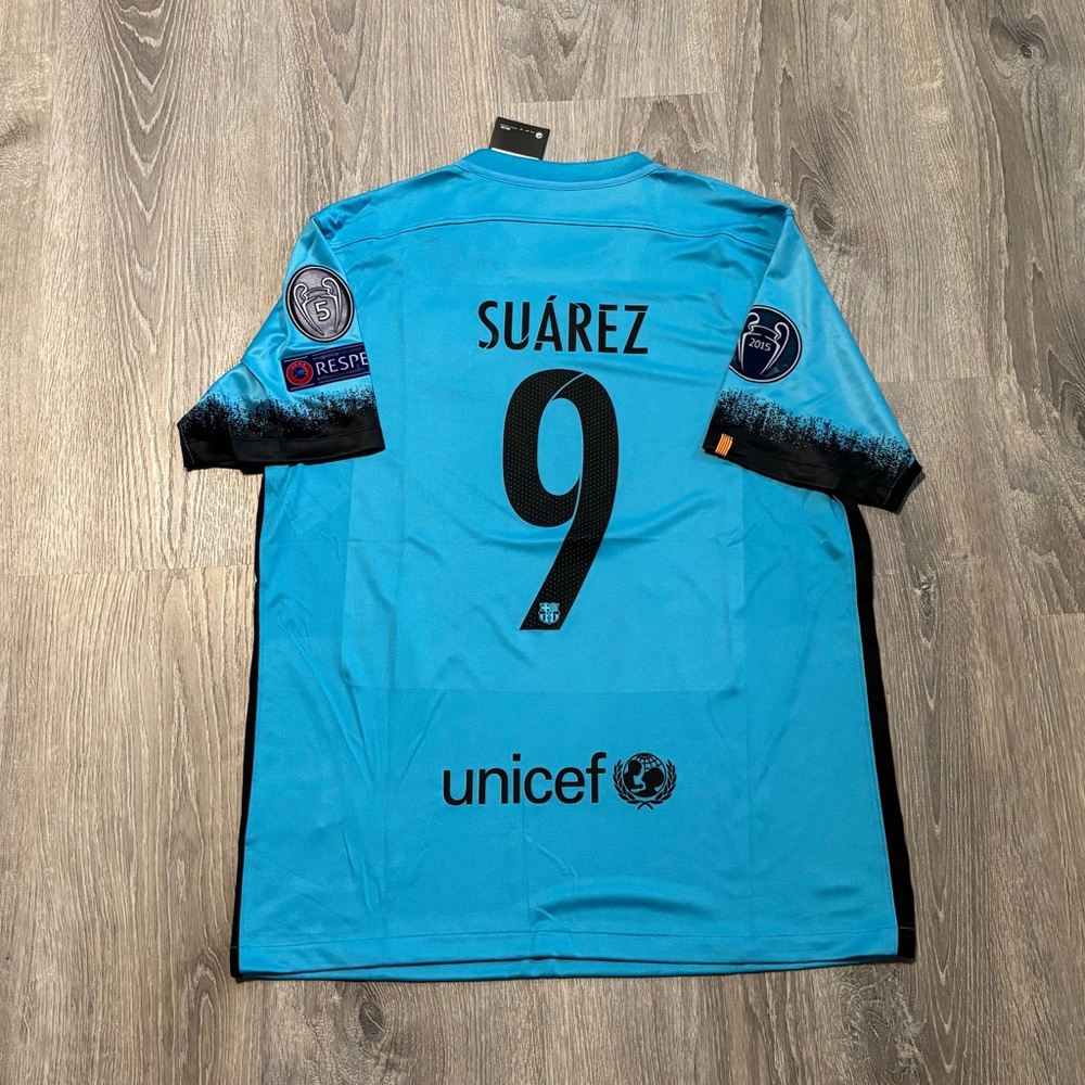 Luis Suarez FC Barcelona Third Jersey 15/16